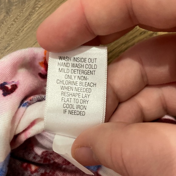 Simply Vera Wang Pink Floral Soft Lightweight Short Sleeve T-Shirt Medium - Picture 4 of 8